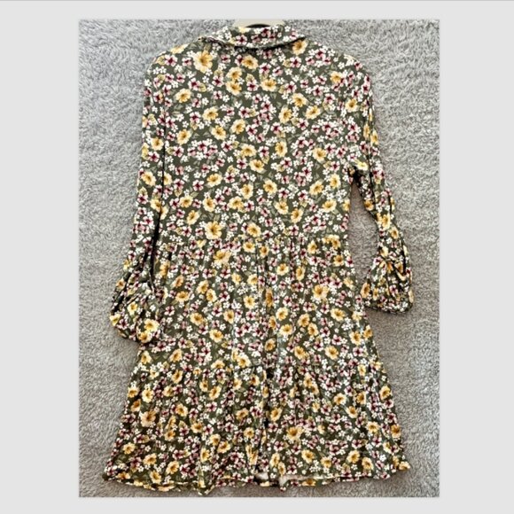 Derek Heart Floral Dress Long Sleeve Ruffle Bottom Button Up Front Large - Picture 3 of 11